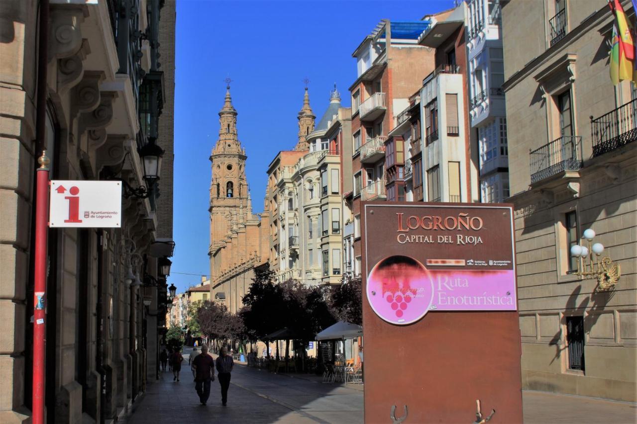Pleno Centro Junto Ayuntamiento Apartment *